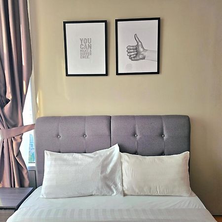 De Apartment Sky At Klcc Куала-Лумпур Экстерьер фото