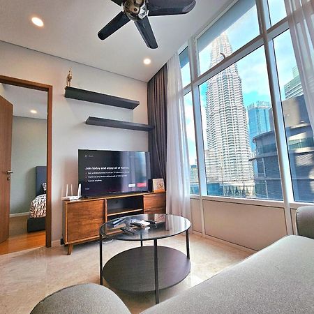 De Apartment Sky At Klcc Куала-Лумпур Экстерьер фото