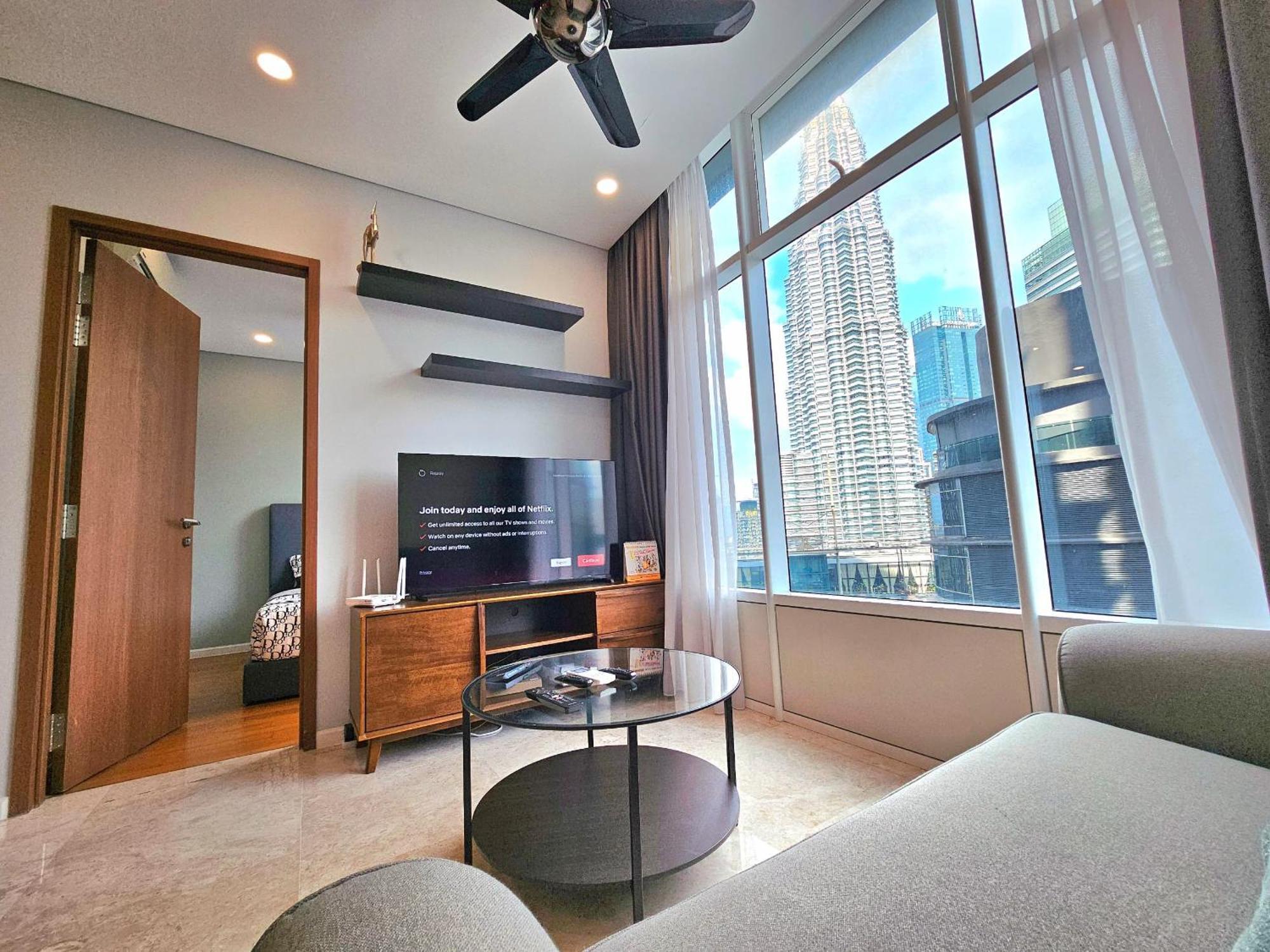 De Apartment Sky At Klcc Куала-Лумпур Экстерьер фото